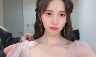 中国古代女性胸口的服饰 组词女生的胸口图片